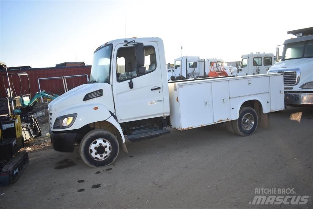 Hino 145 Municipal/vehicul cu uz general
