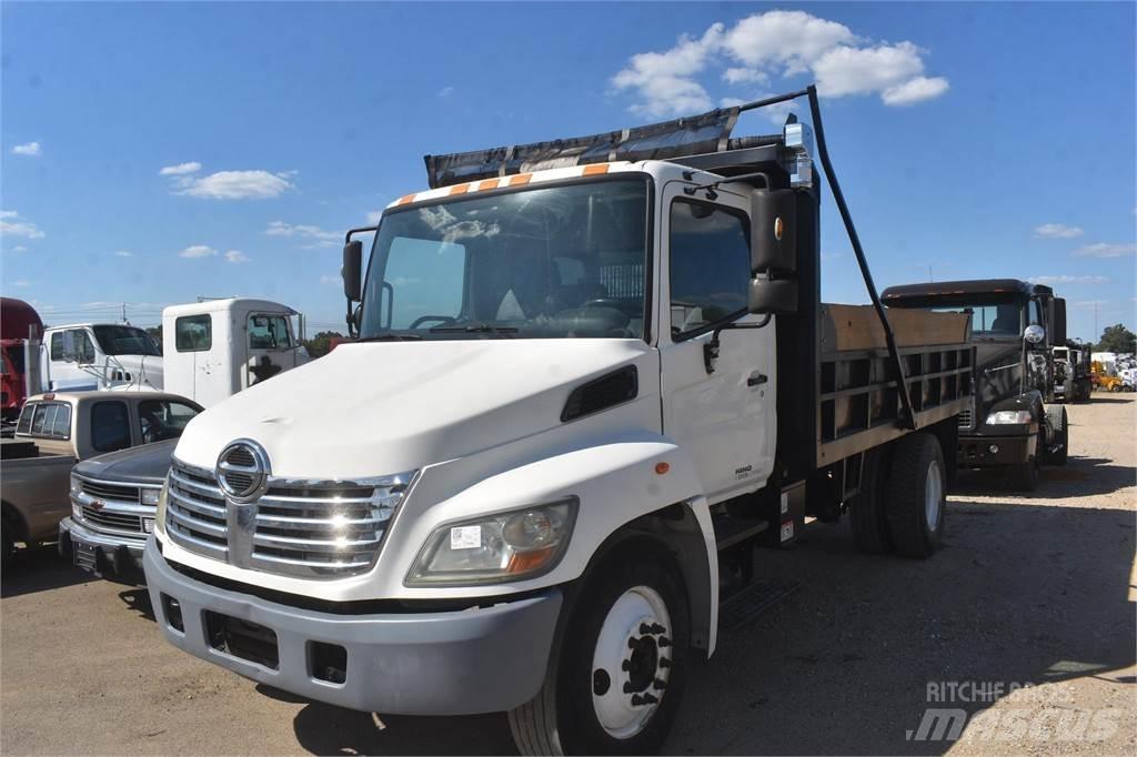Hino 338 Autobasculanta