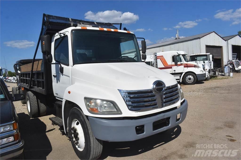 Hino 338 Autobasculanta