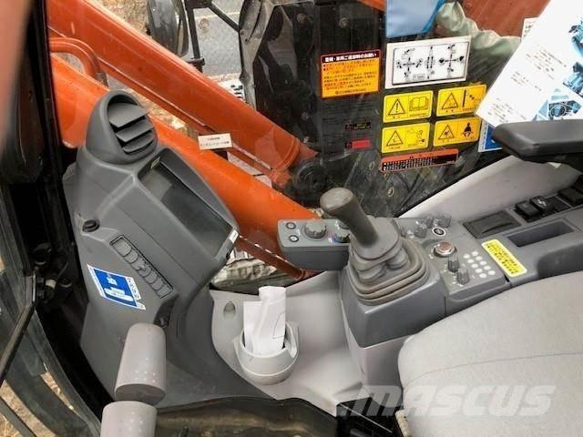 Hitachi ZX225USRK-6 Excavatoare pe șenile
