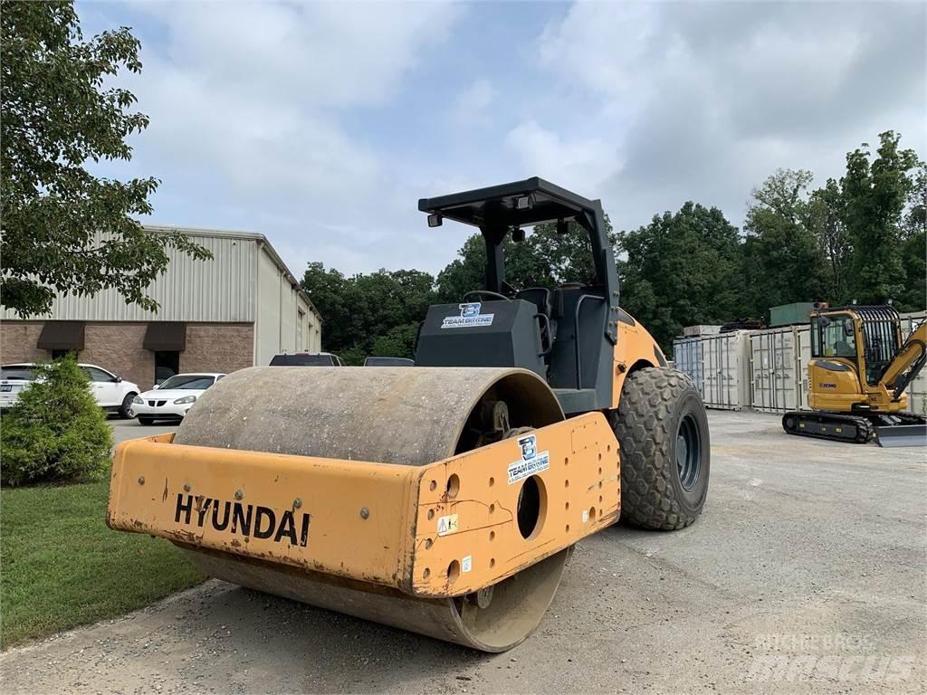 Hyundai HR120C-9 Cilindri compactori dubli