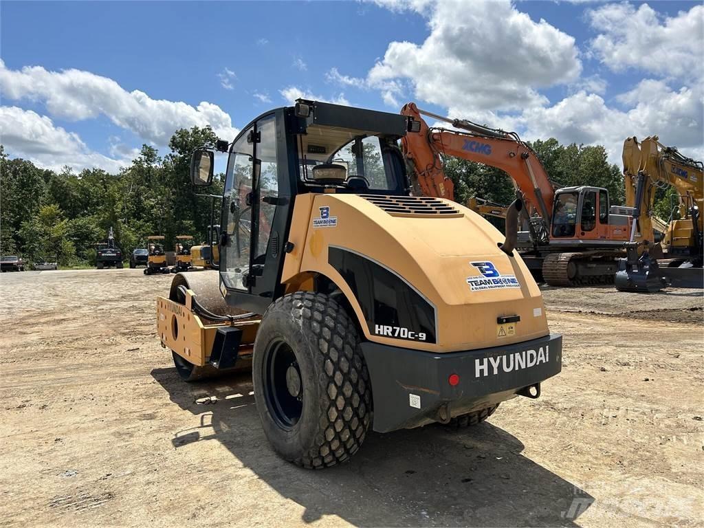 Hyundai HR70C Cilindri compactori dubli