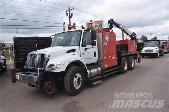 IMT 3820 Camioane cu macara