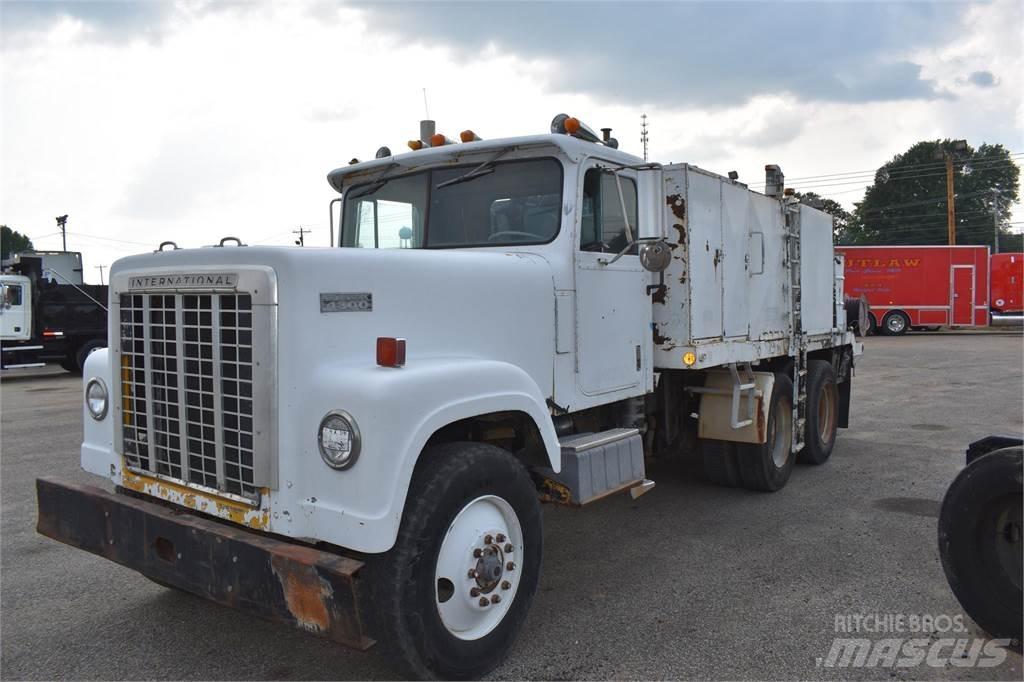 International 4370 Cisterne