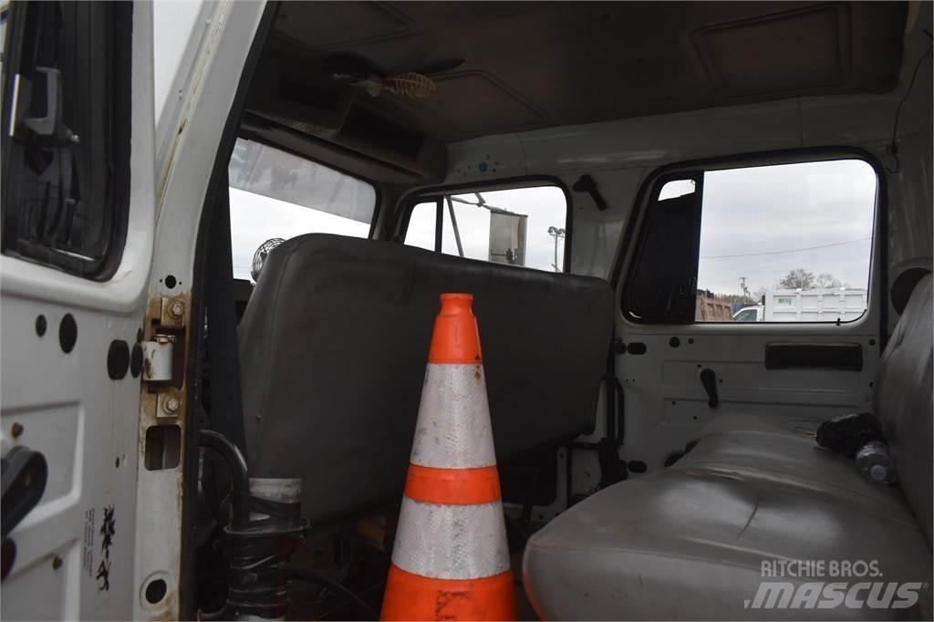 International 4700 Municipal/vehicul cu uz general