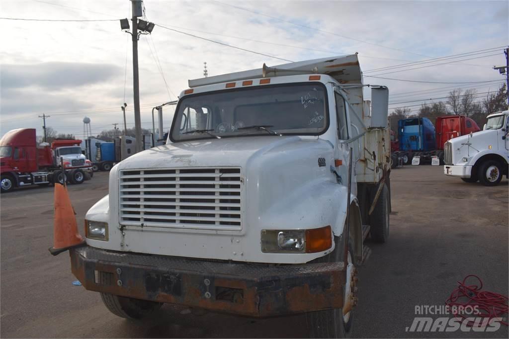 International 4700 Autobasculanta