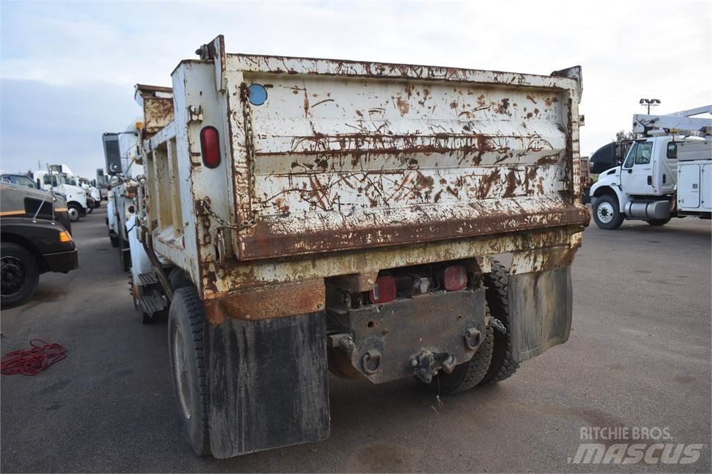 International 4700 Autobasculanta