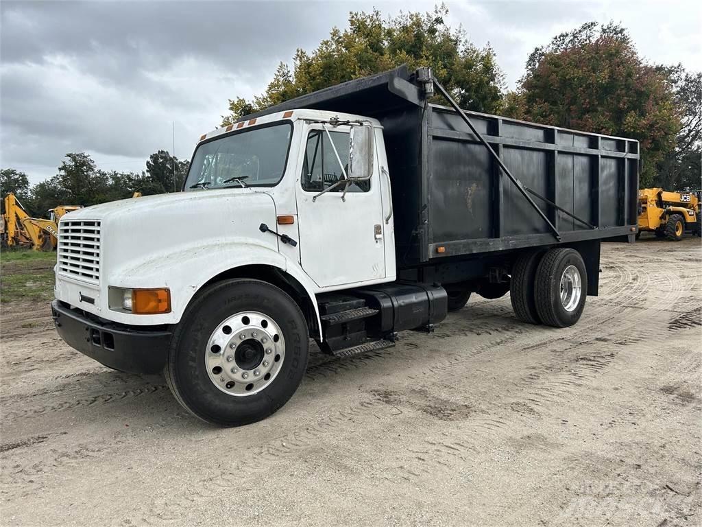 International 4700 Autobasculanta