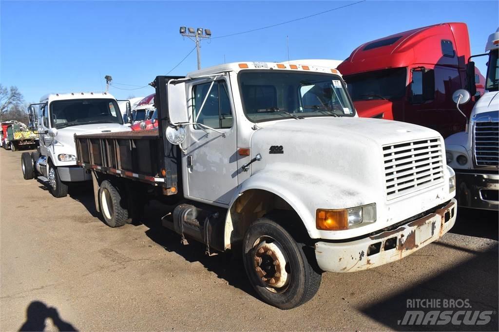 International 4700 Autobasculanta