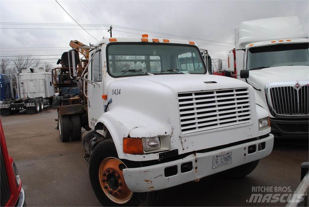 International 4700 Camioane cu macara