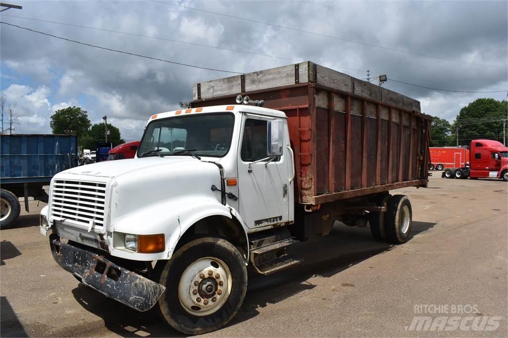 International 4900 Autobasculanta