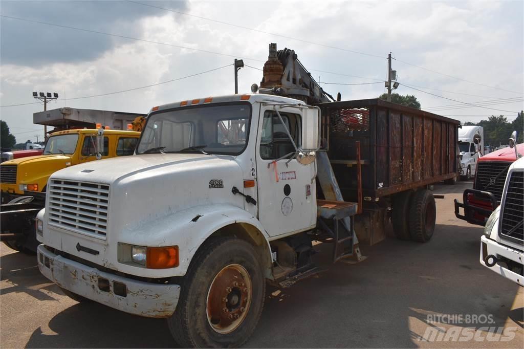 International 4900 Camioane cu macara