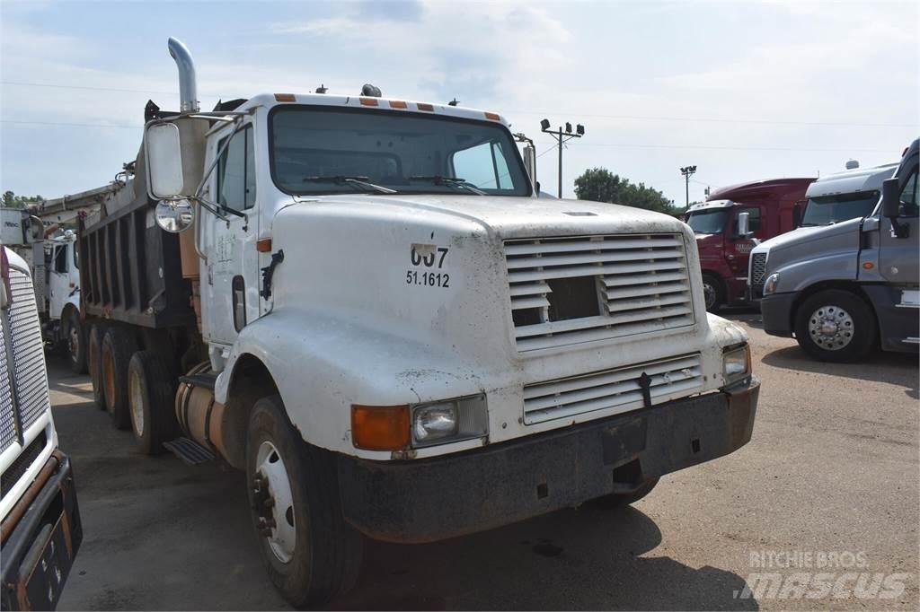 International 8200 Autobasculanta