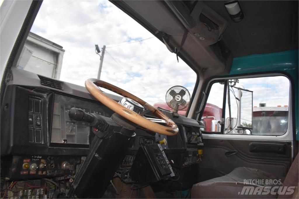 International S2600 Autobasculanta
