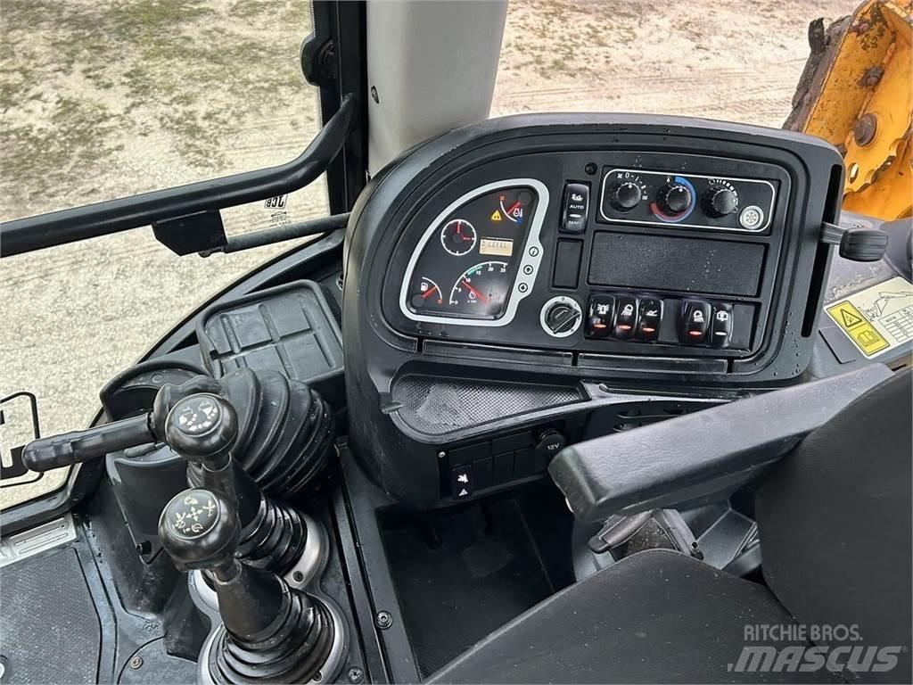 JCB 3CX Buldoexcavatoare