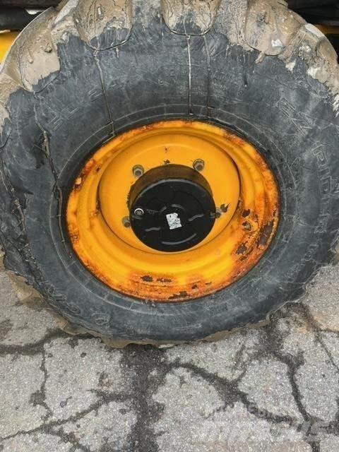 JCB 3CX Buldoexcavatoare