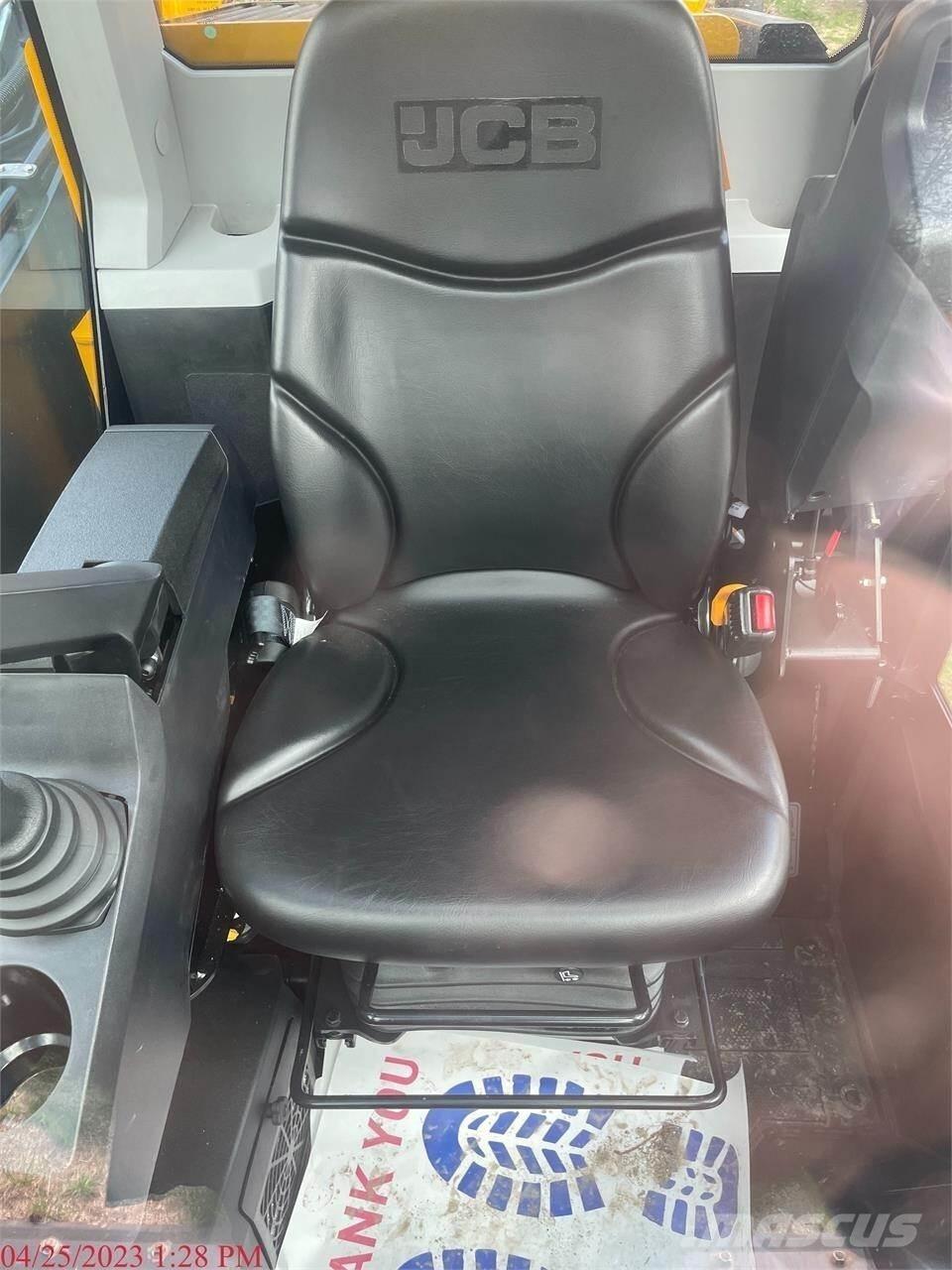 JCB 3TS-8W Mini incarcator
