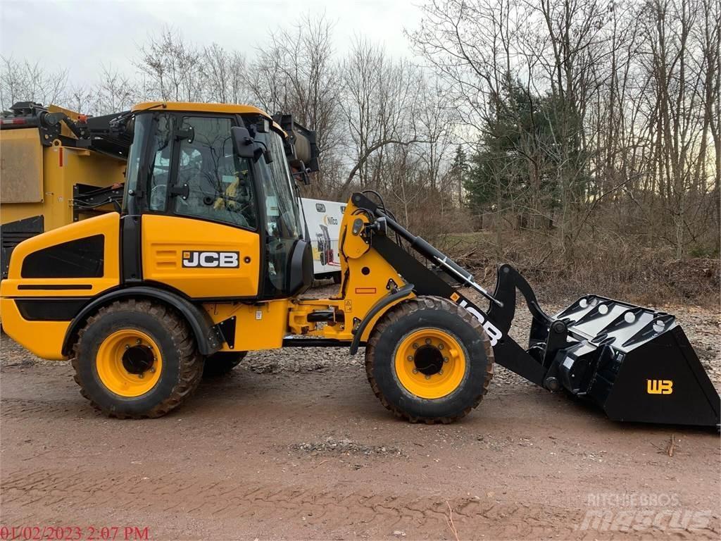 JCB 407B Incarcator pe pneuri