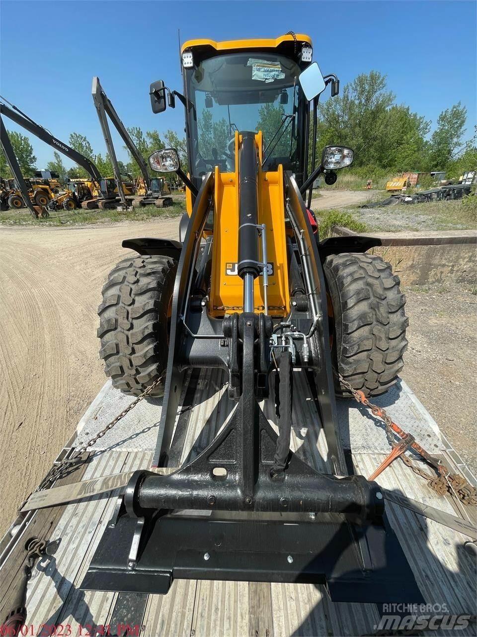 JCB 409 Incarcator pe pneuri