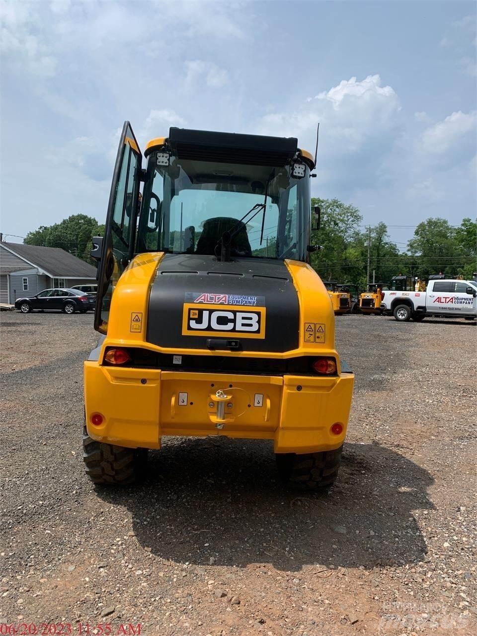 JCB 409 Incarcator pe pneuri