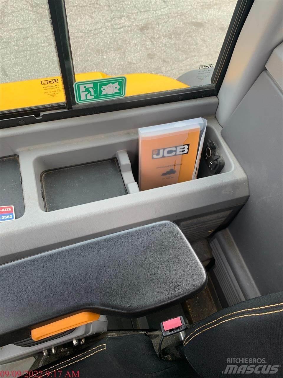 JCB 427HT Incarcator pe pneuri