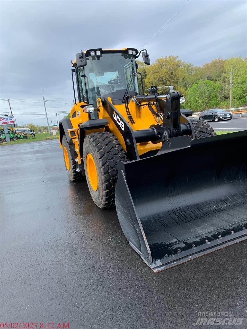 JCB 427ZX Incarcator pe pneuri