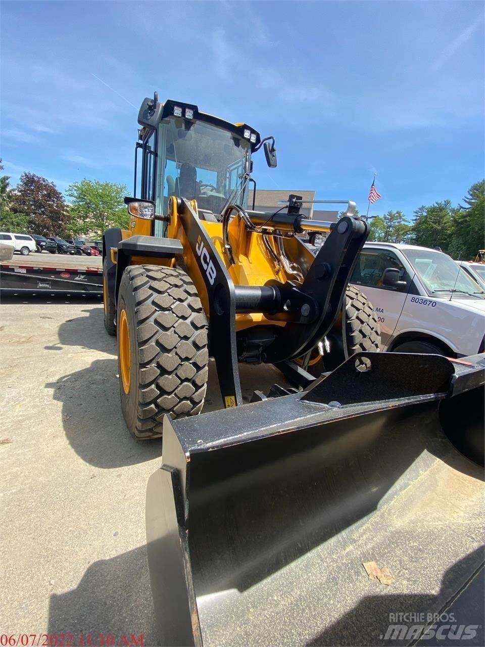 JCB 427ZX Incarcator pe pneuri