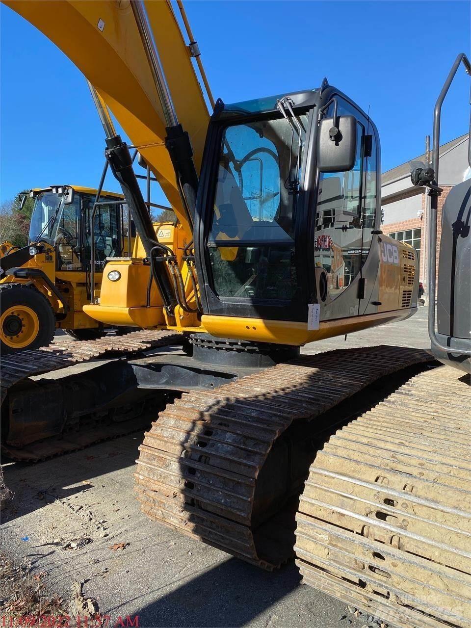 JCB JS220 Excavatoare pe șenile

