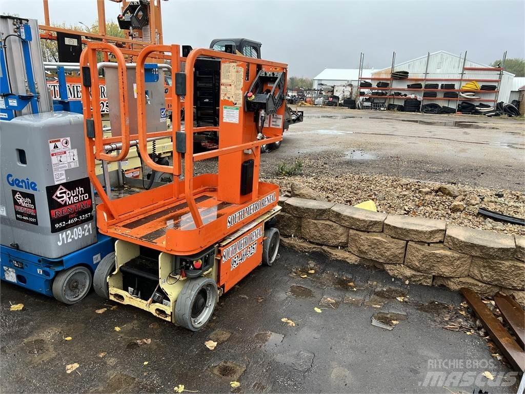 JLG 1230ES Ascensoare verticale catarg