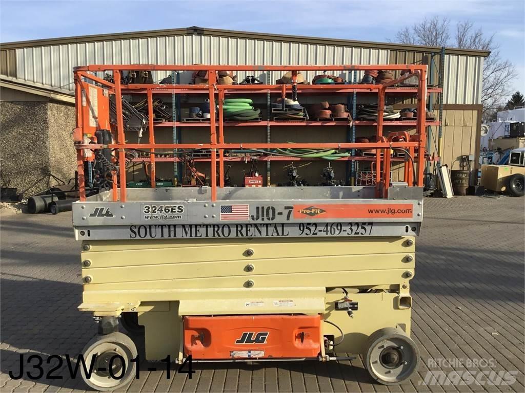 JLG 3246ES Platforme foarfeca