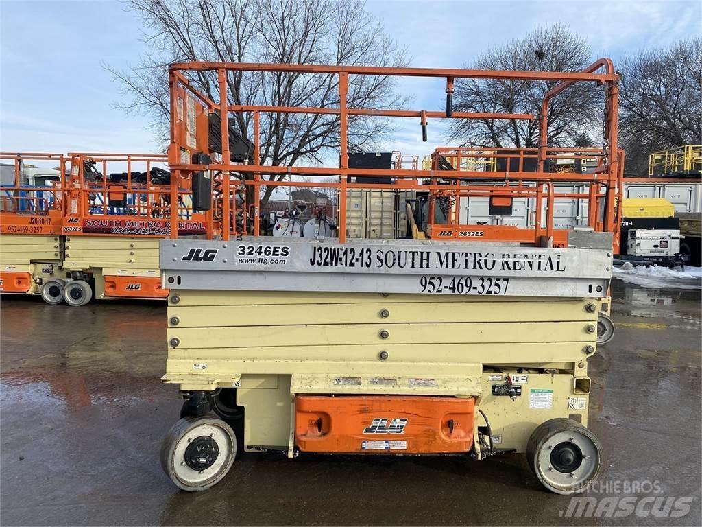 JLG 3246ES Platforme foarfeca