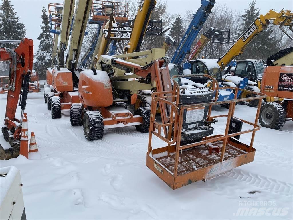 JLG 450AJ Nacele cu brat articulat