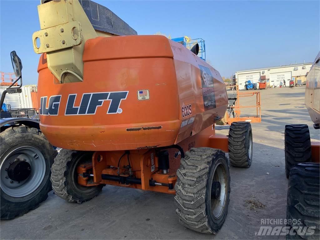 JLG 600S Nacele cu brat telescopic