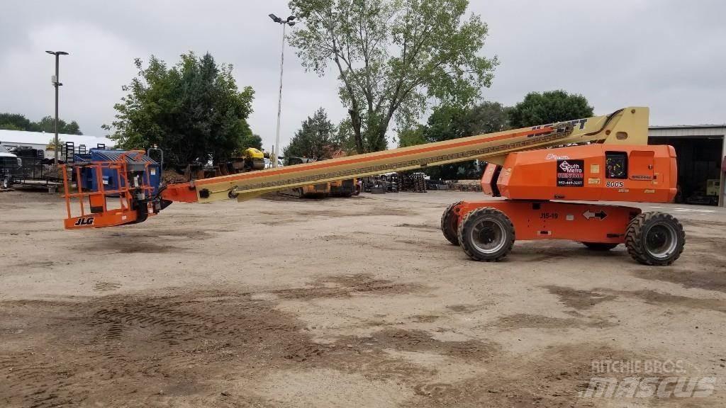 JLG 800S Nacele cu brat telescopic