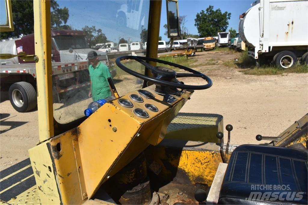 JLG 886D Macara teren accidentat