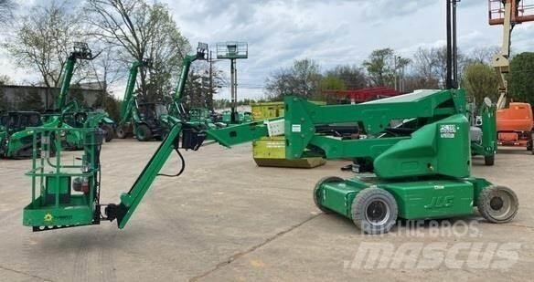 JLG E400AJPN Nacele cu brat articulat