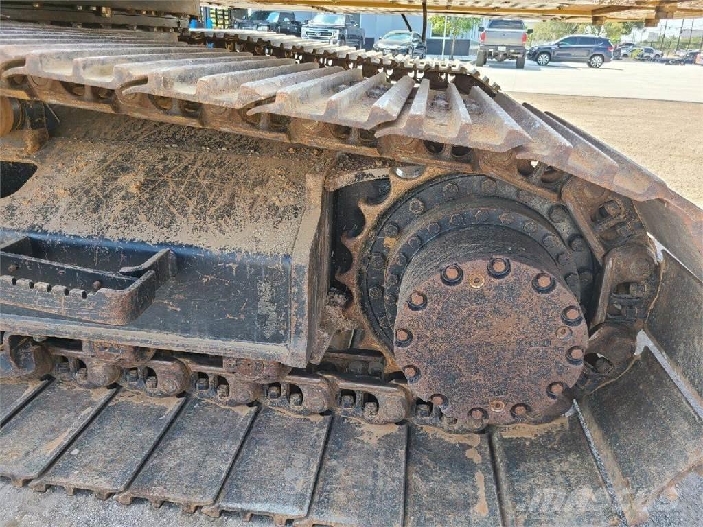 John Deere 210G LC Excavatoare pe șenile
