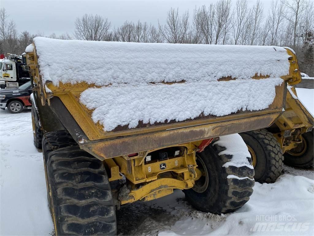 John Deere 460E Transportoare articulate