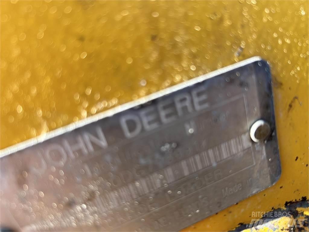 John Deere 510D Buldoexcavatoare