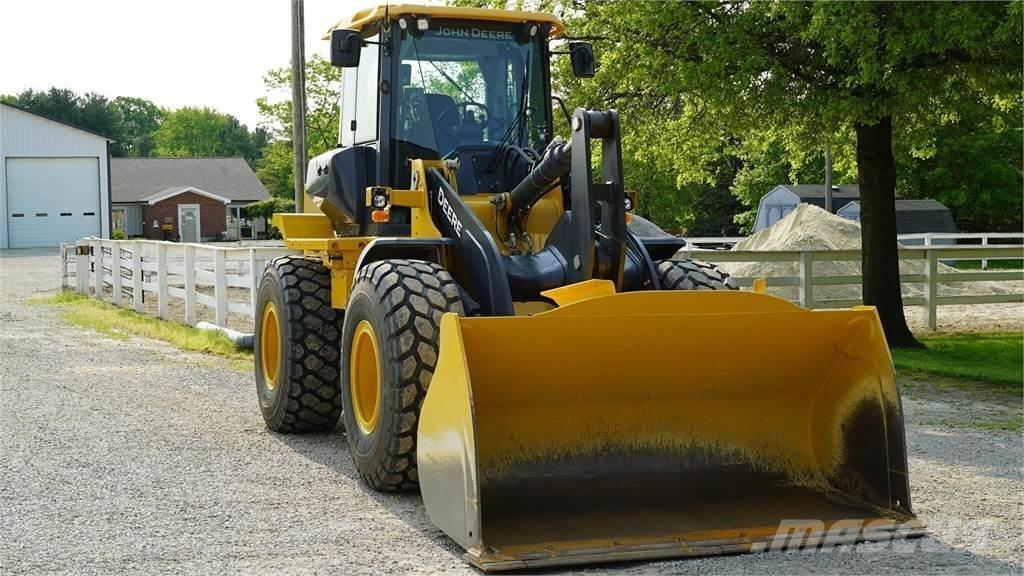 John Deere 524P Incarcator pe pneuri