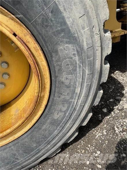 John Deere 544K Incarcator pe pneuri