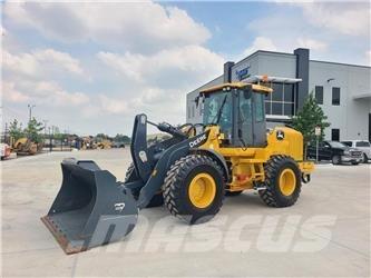 John Deere 544P Incarcator pe pneuri