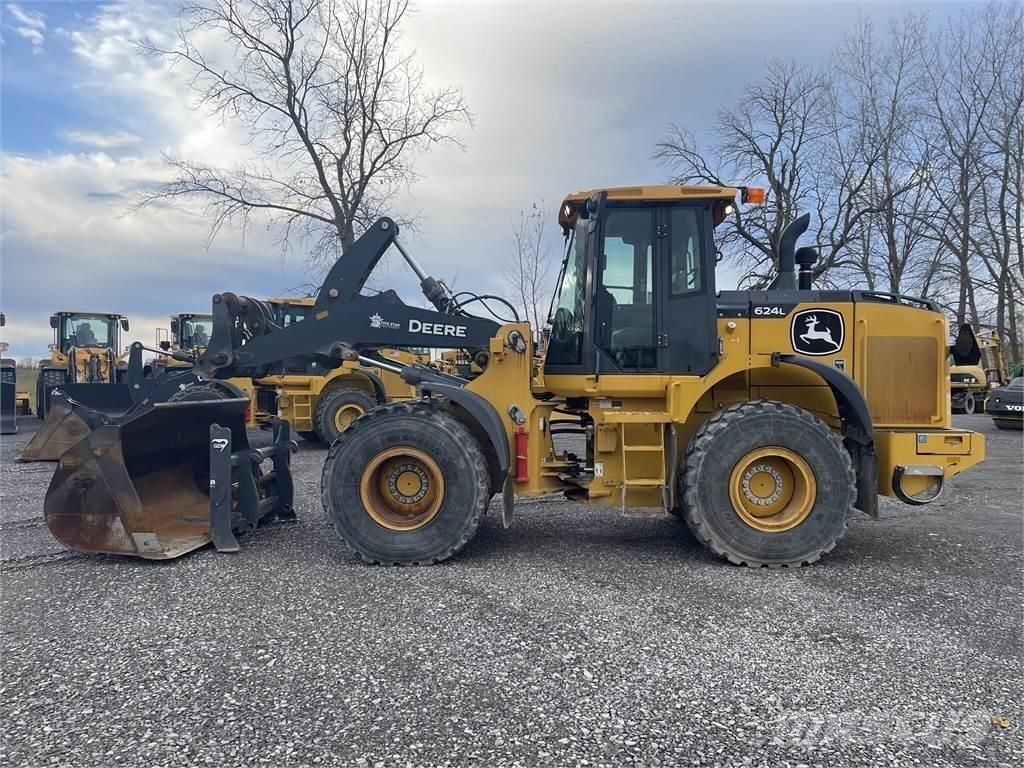 John Deere 624L Incarcator pe pneuri