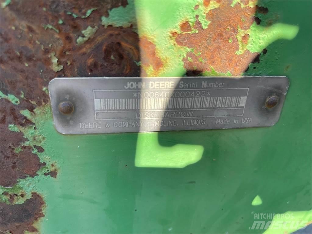 John Deere 640 Grape cu disc
