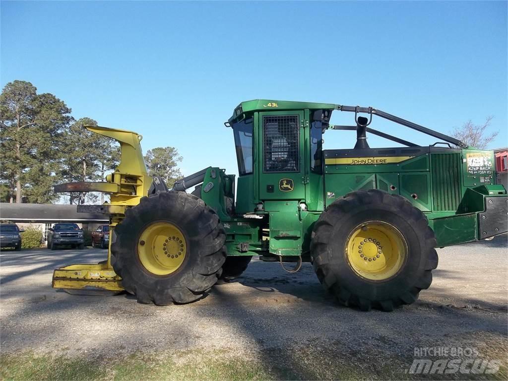 John Deere 643L Utilaje forestier de taiat