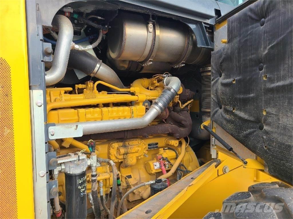 John Deere 644K Incarcator pe pneuri