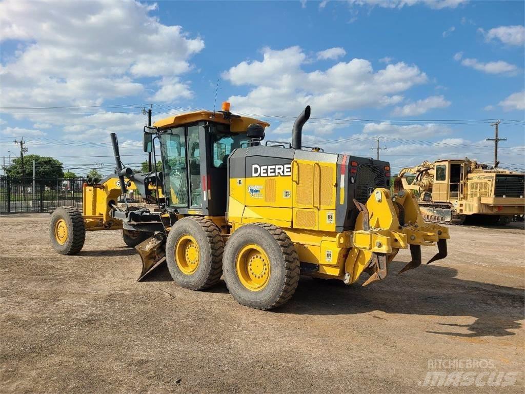 John Deere 672G Gredere