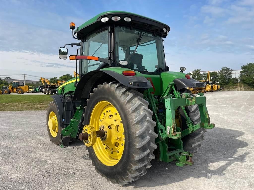 John Deere 8245R Tractoare
