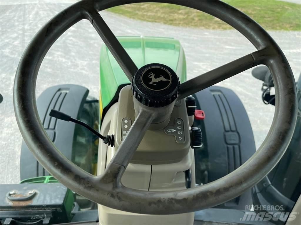 John Deere 8245R Tractoare