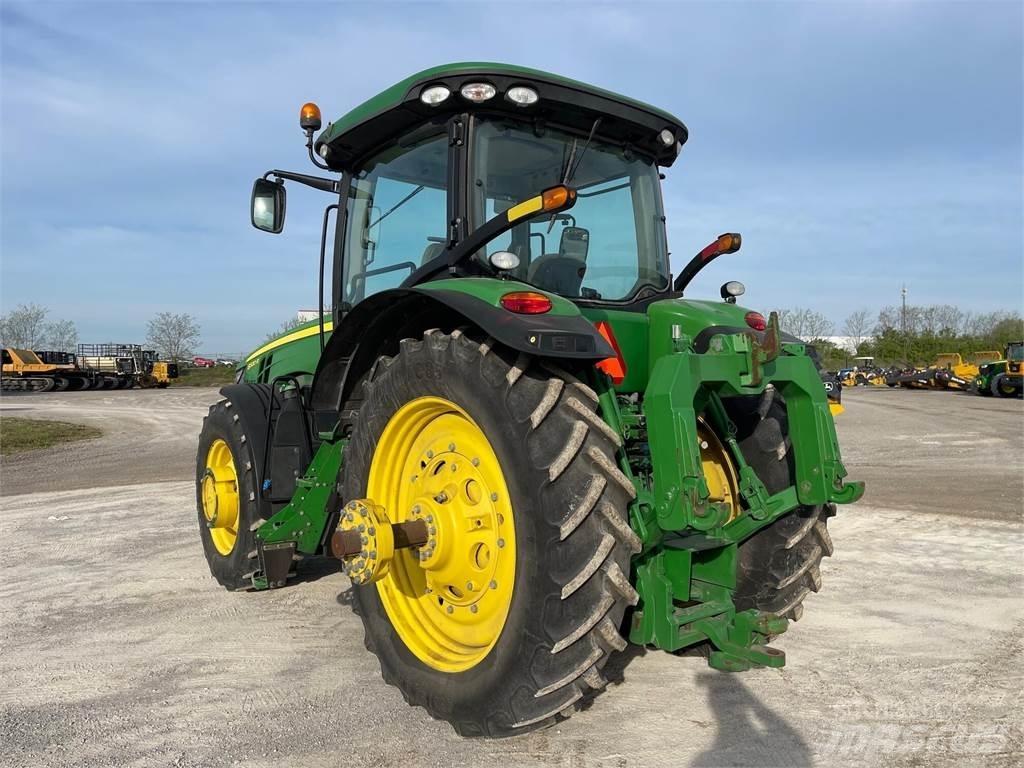 John Deere 8320R Tractoare